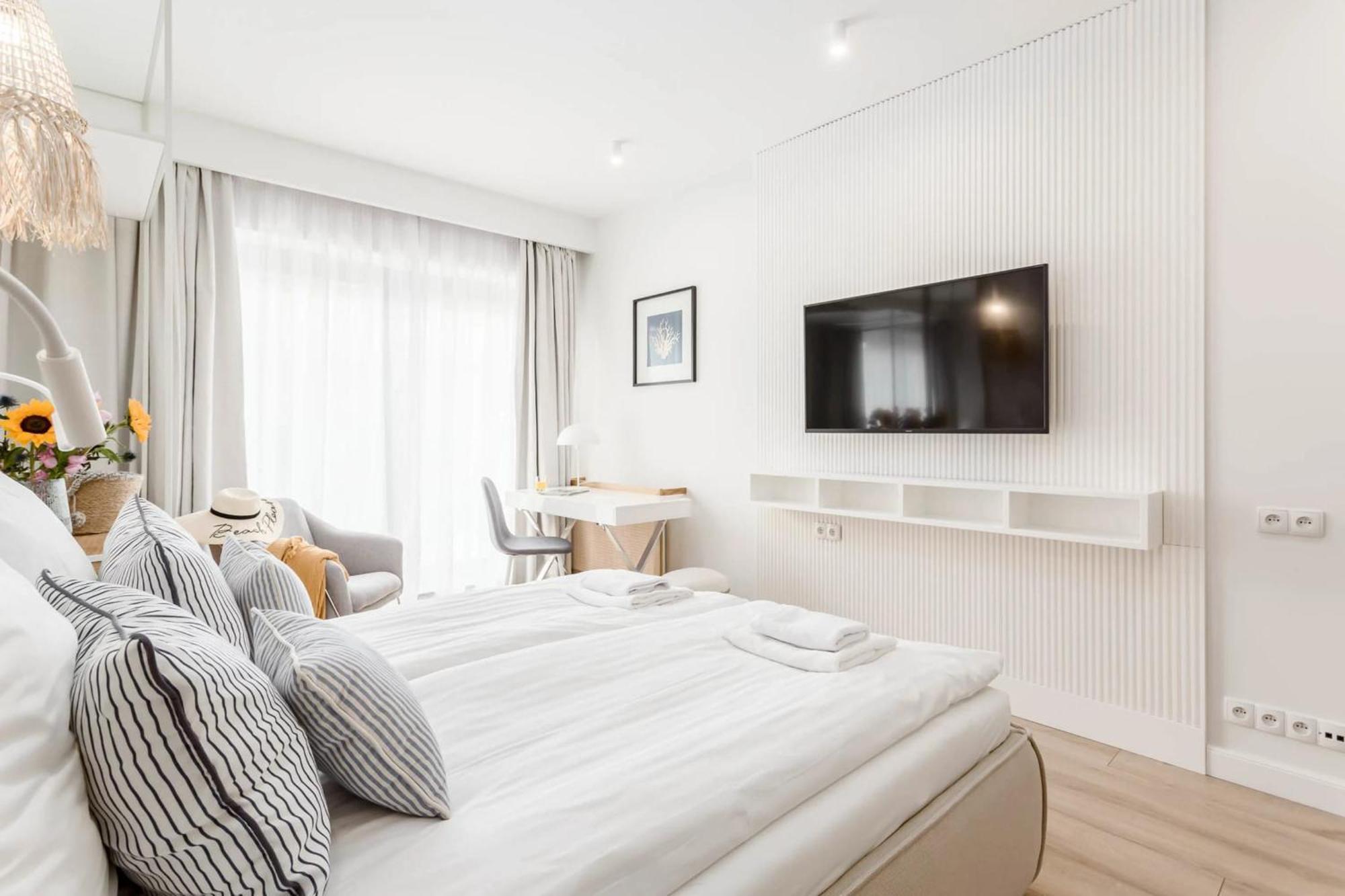 Apartamenty Chmielna 10 - Kompleks Deo - Old Town By Rent Like Home Gdańsk Exterior foto
